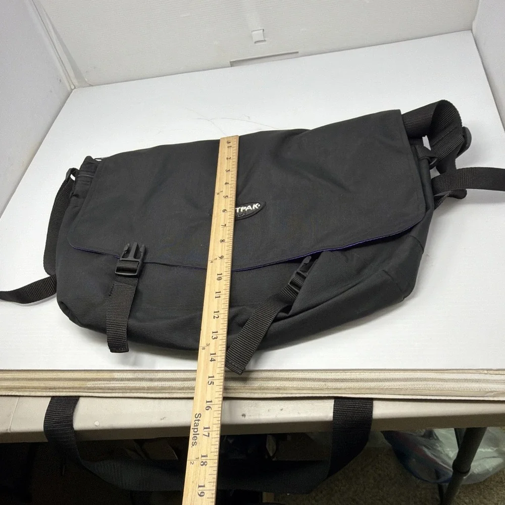 Vintage Eastpak Messenger Crossbody Laptop Bag Black Logo Made In USA Y2K 90s